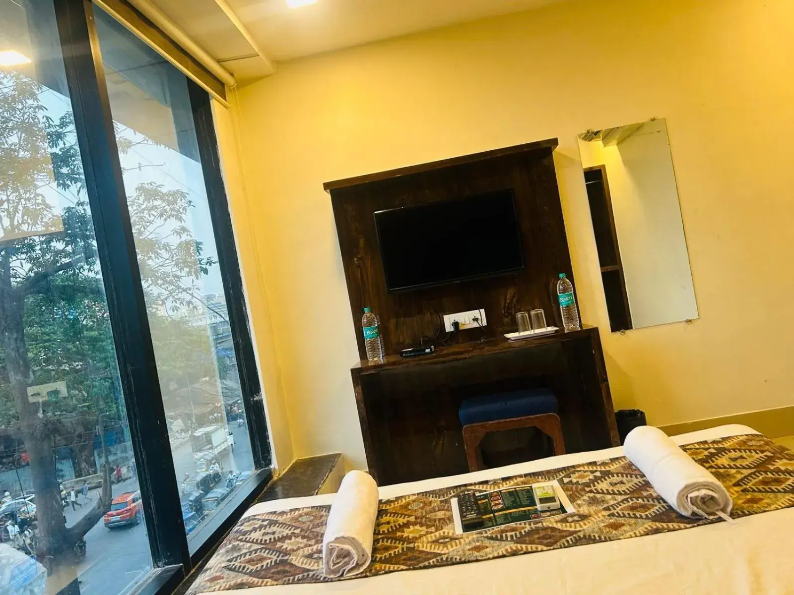 Double Room in Hotel Summer Inn Double Room in Hotel Summer Inn