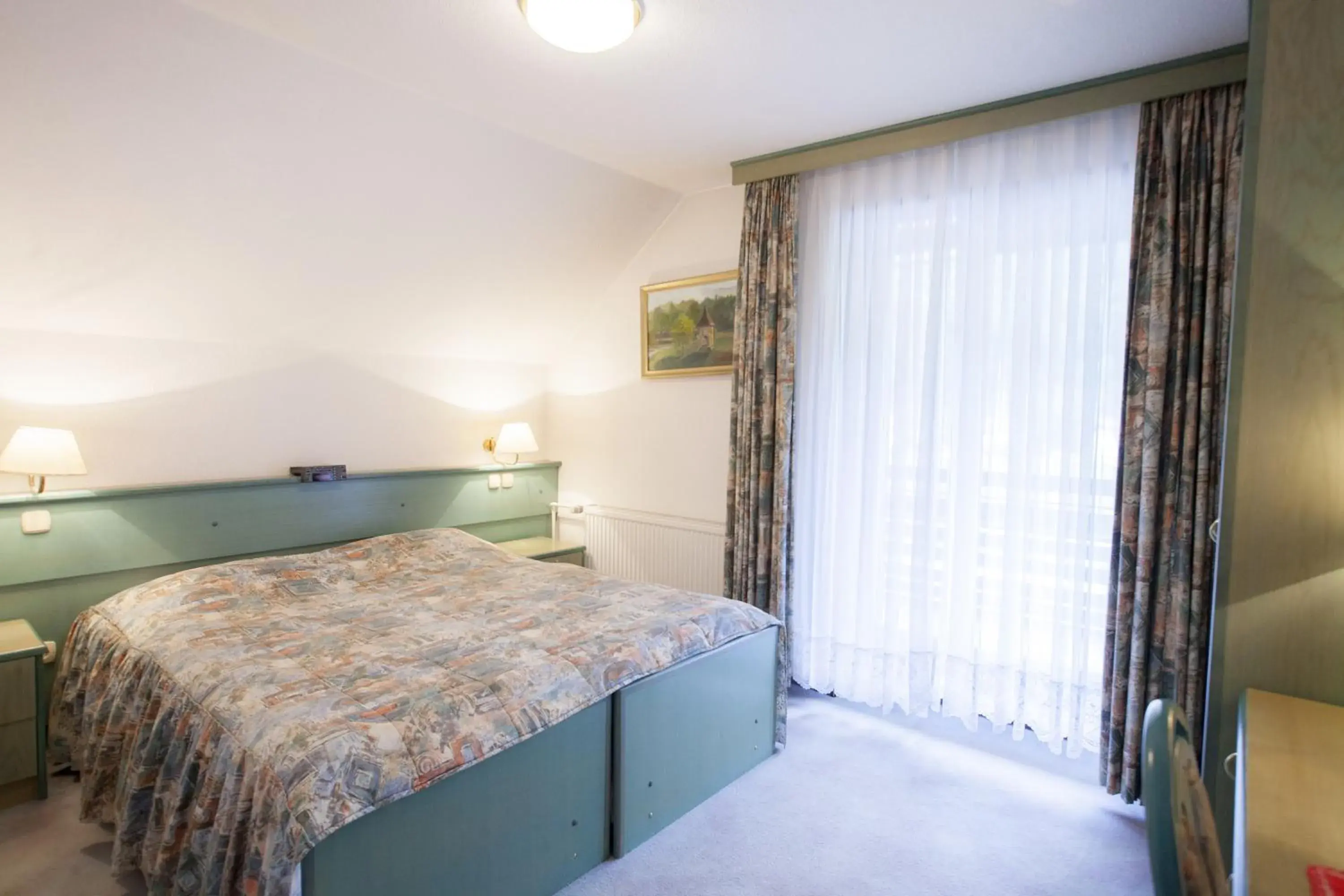 Classic Triple Room in Sobe Krona Classic Triple Room in Sobe Krona