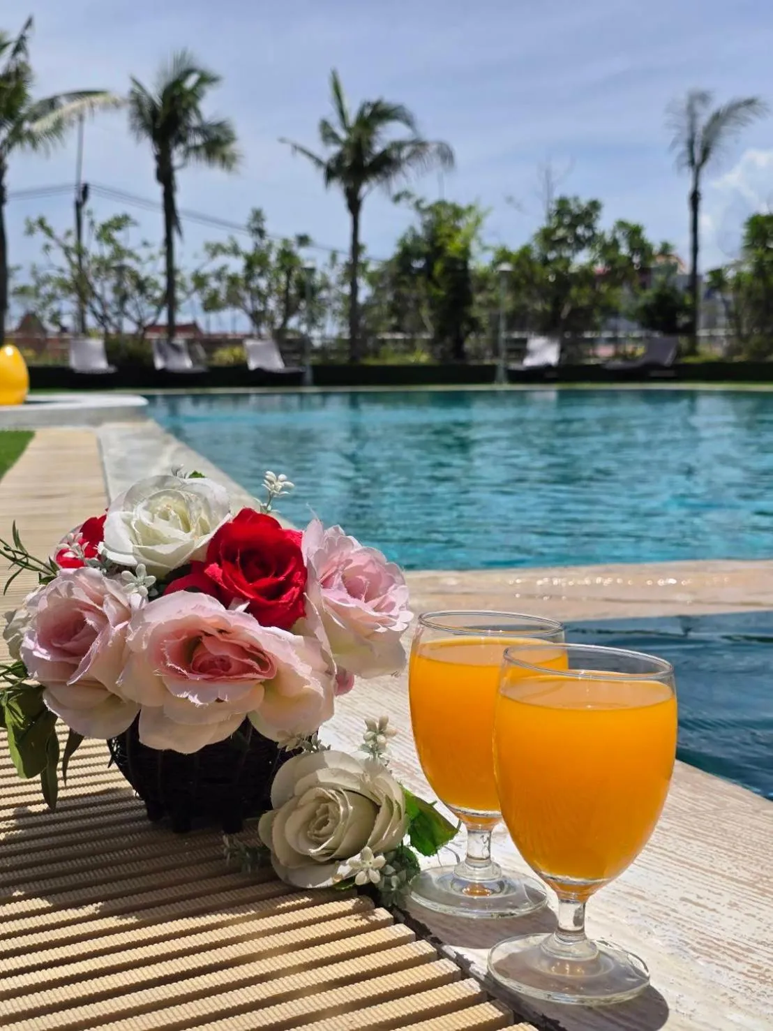 Swimming pool in First Pacific Cirrus