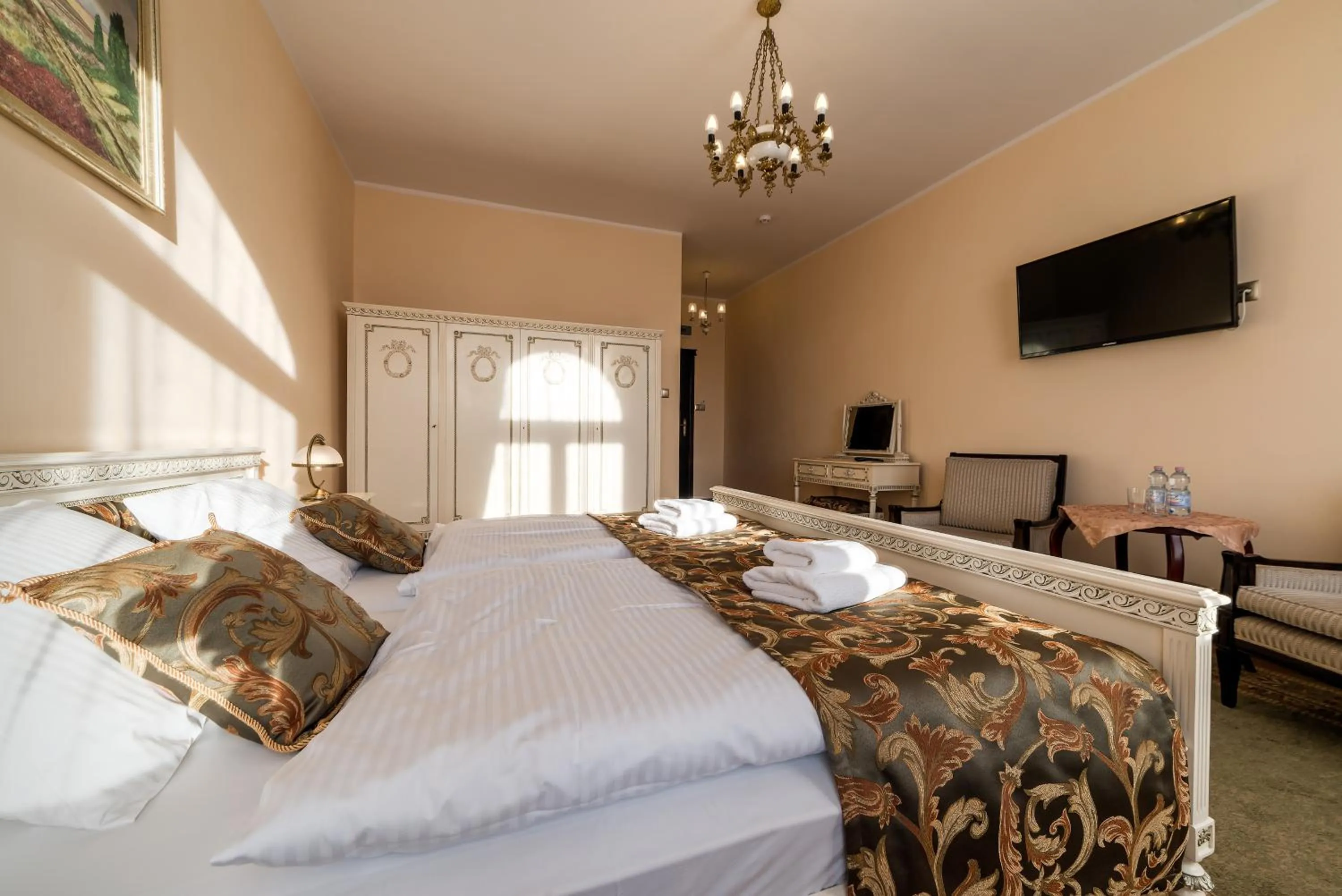 Bed in Pałac Kłanino