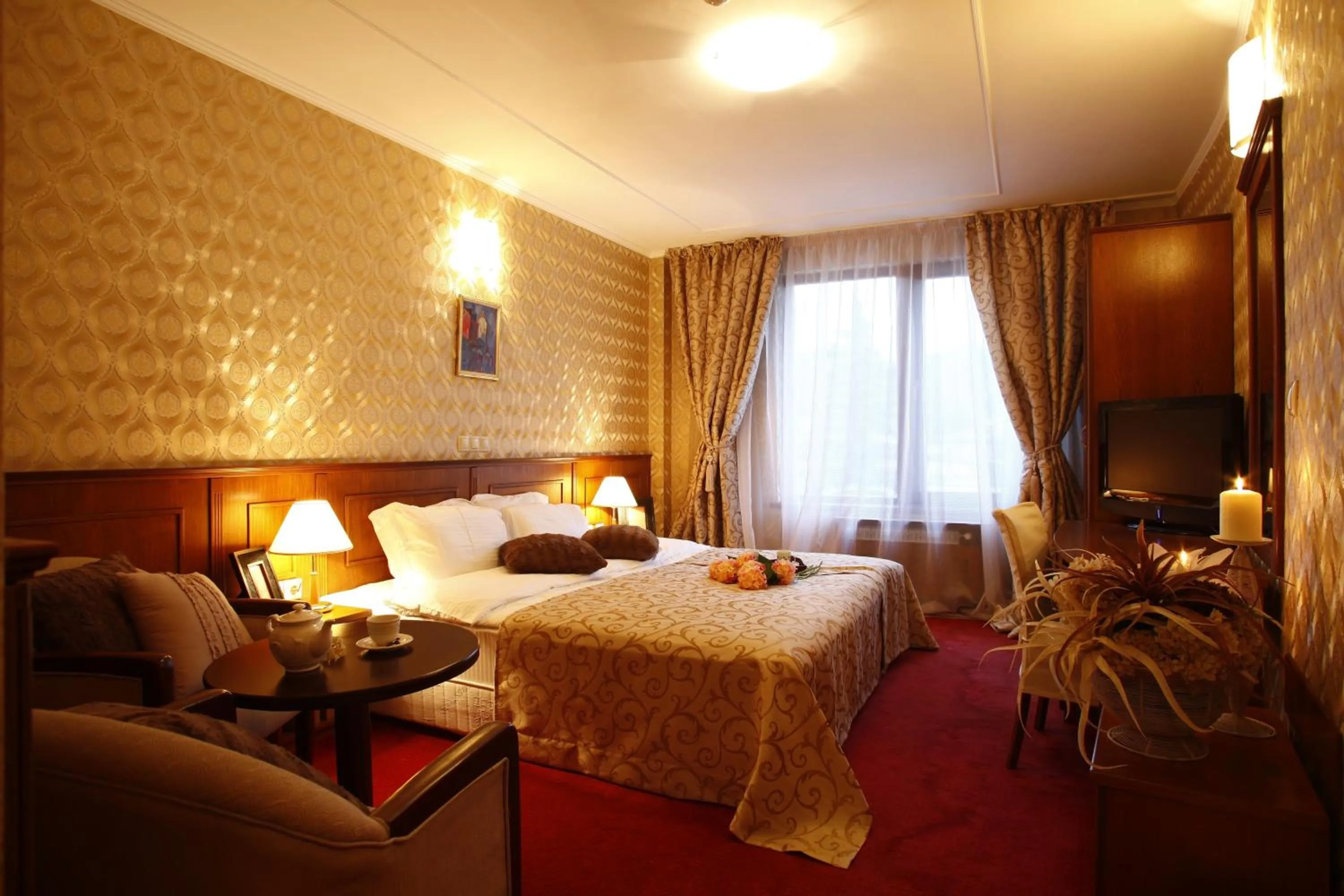 Day in Mountain Boutique Family Hotel