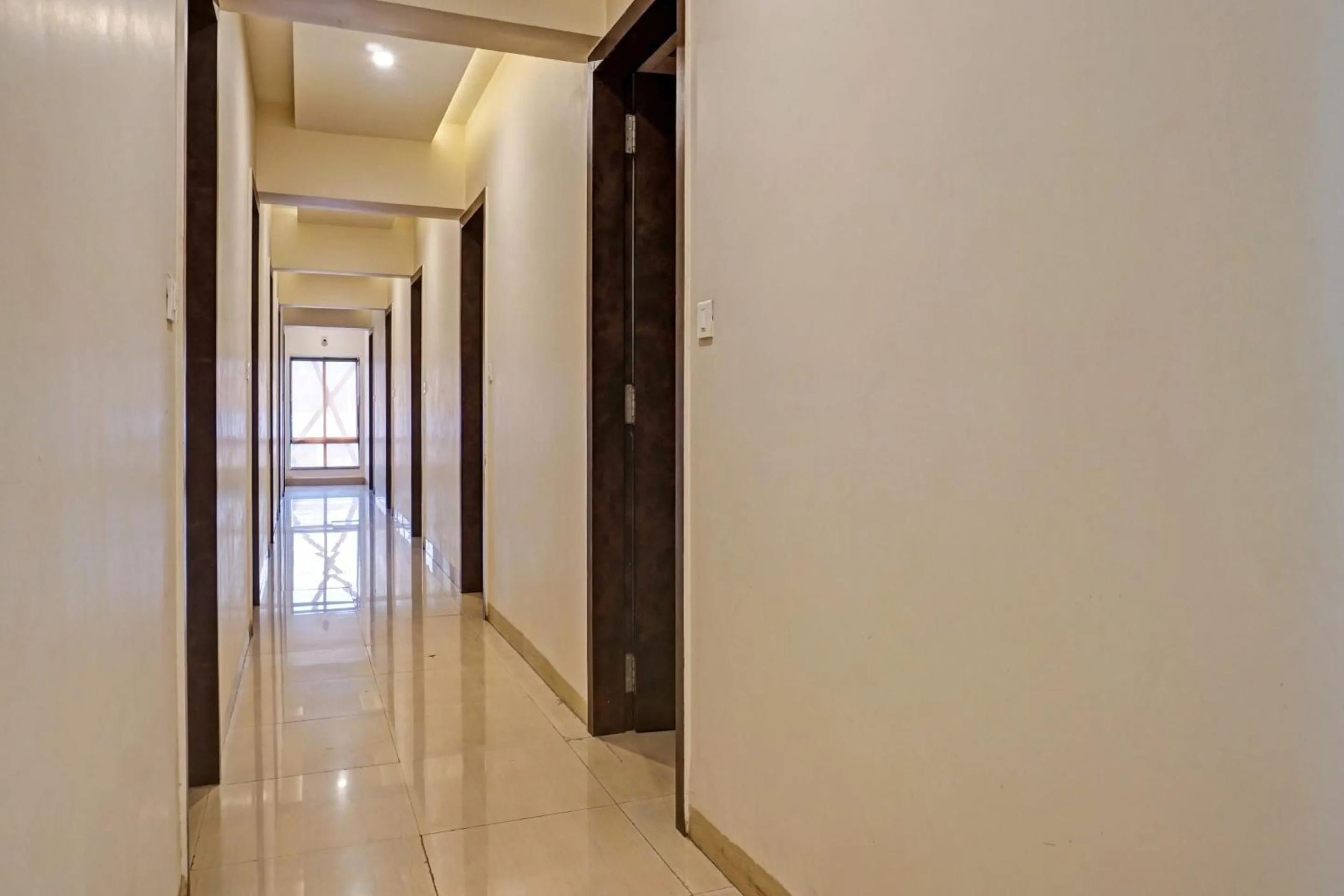 Collection O Royce Studios Near Pune Airport
