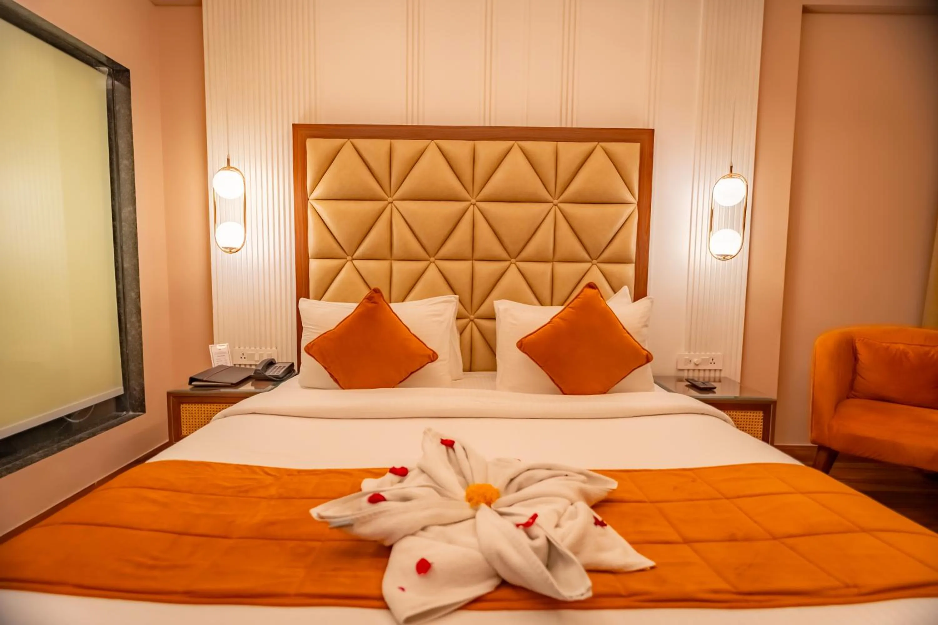 Bed in Hotel MJ Residency