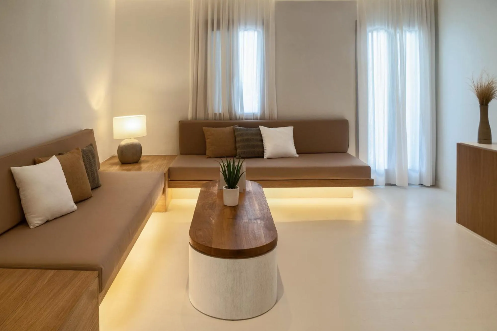 Living room in Andronikos Hotel