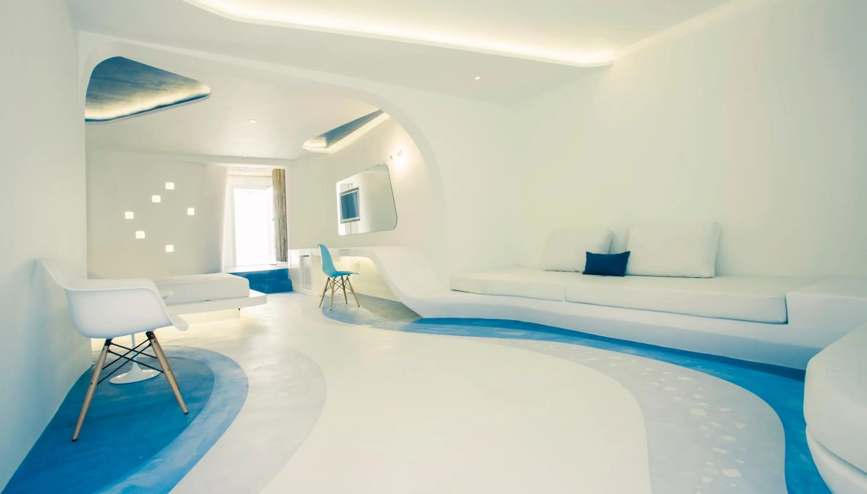 Decorative detail, Bed in Andronikos Hotel