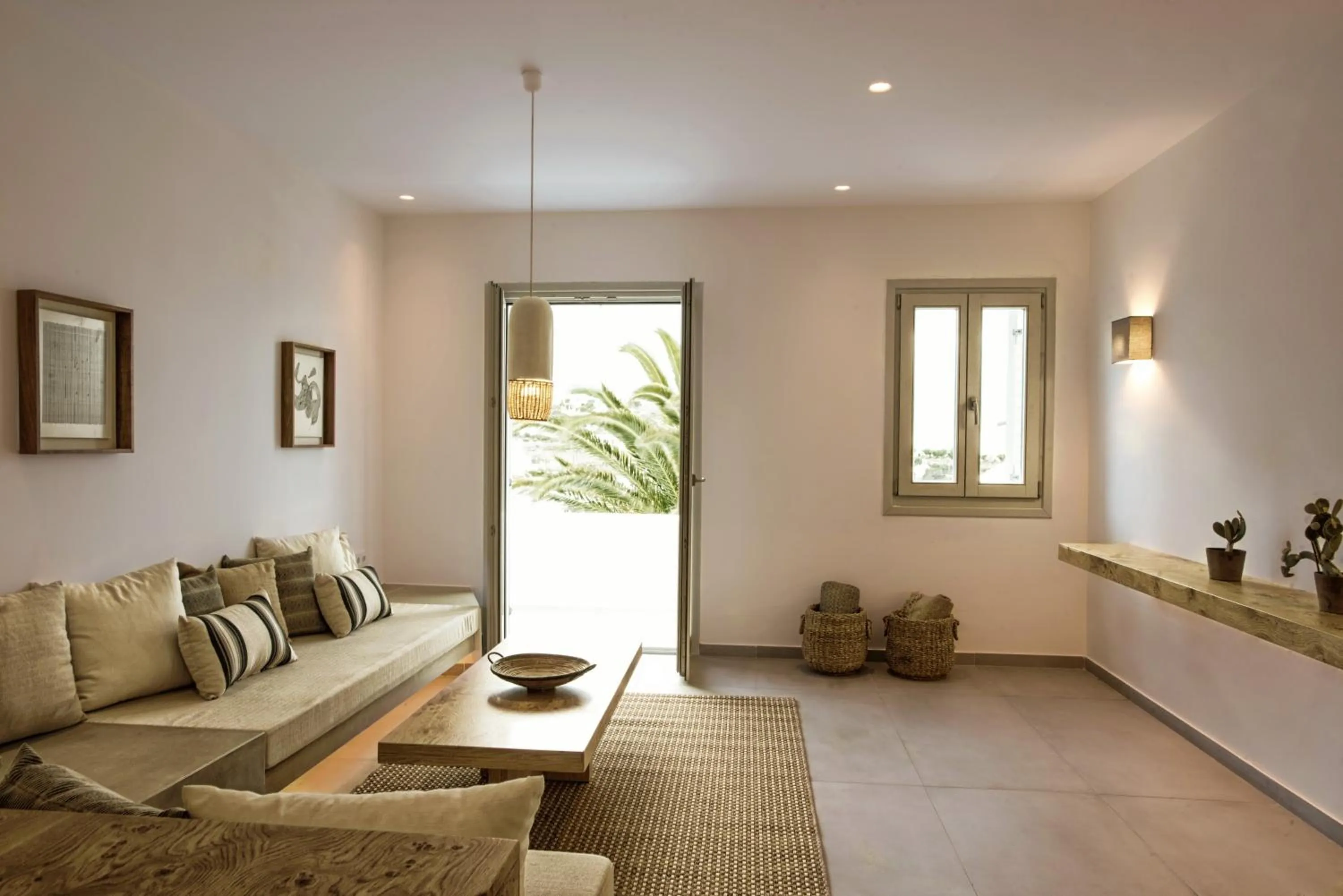 Spring in Andronikos Hotel