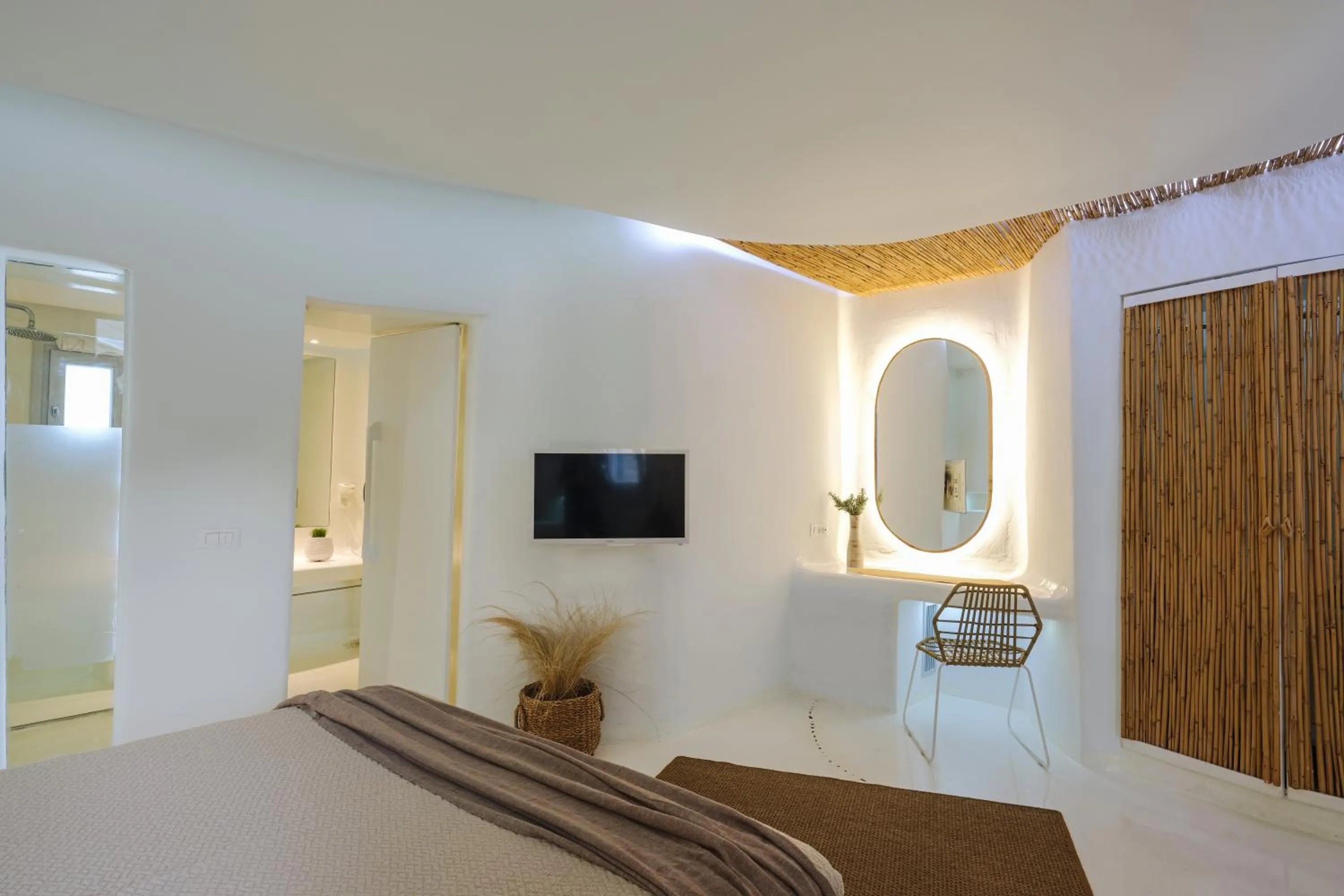 Garden, Bed in Andronikos Hotel