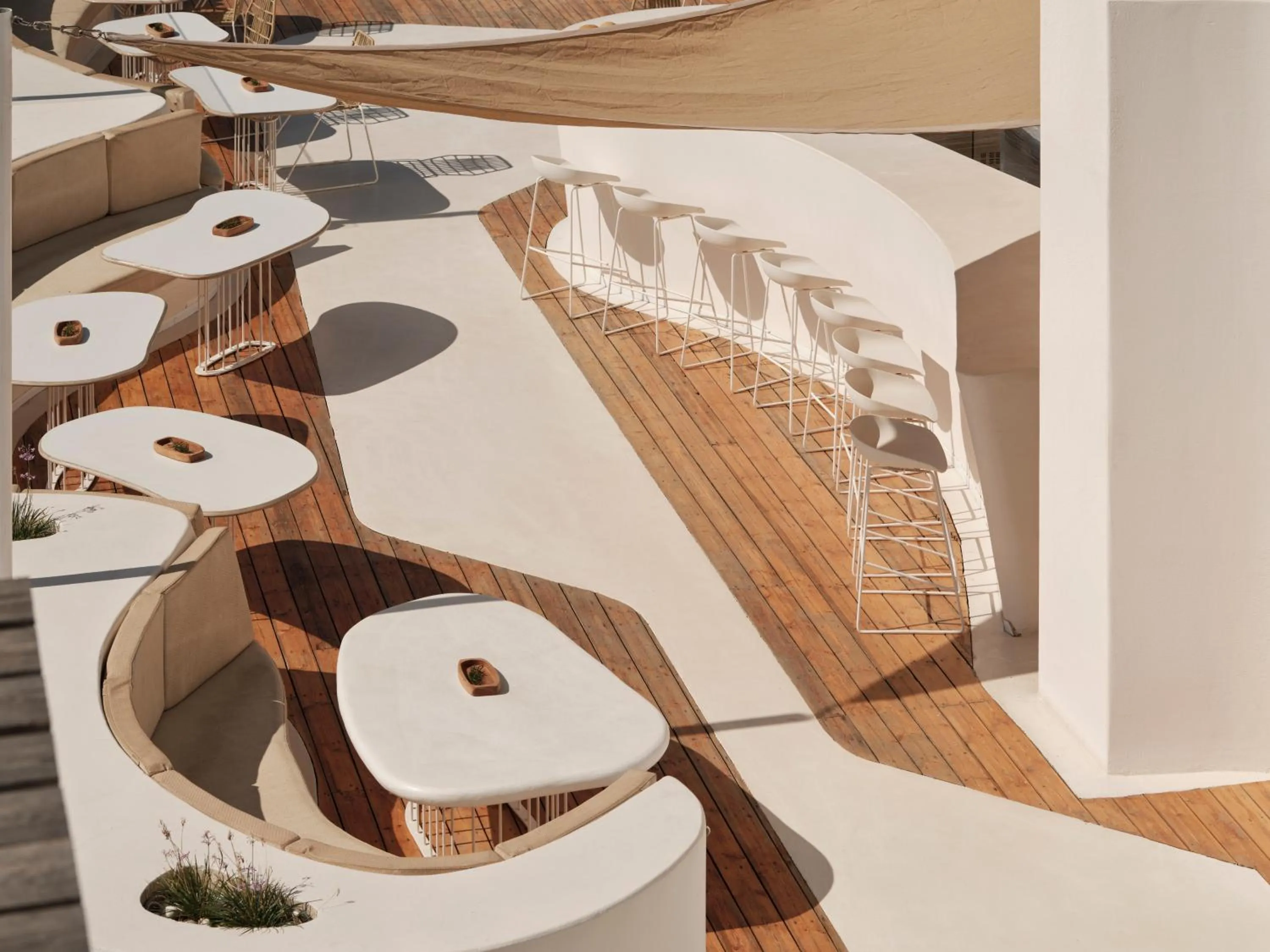 Restaurant/places to eat in Andronikos Hotel