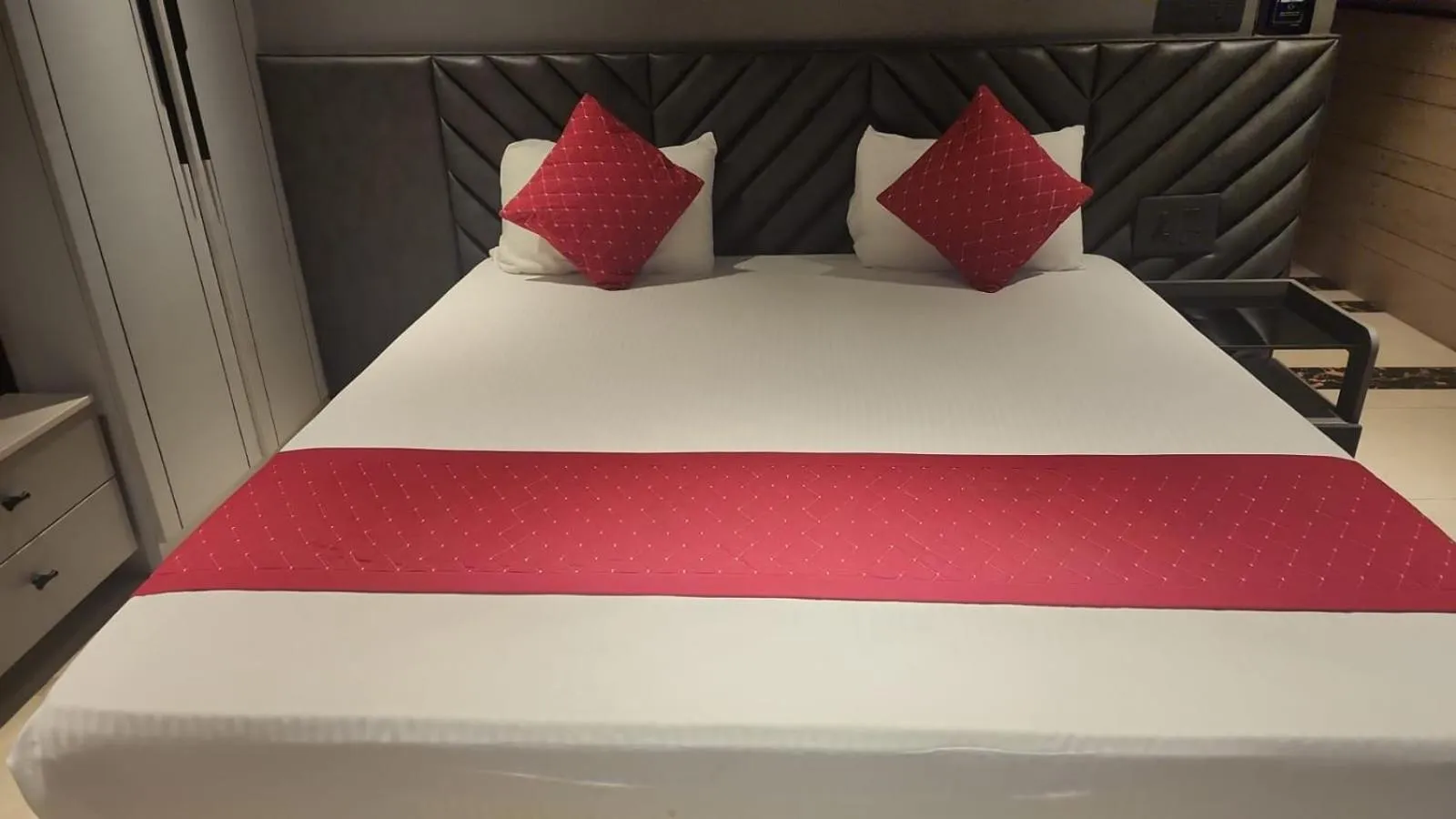 Bed in KB MARINA PARk