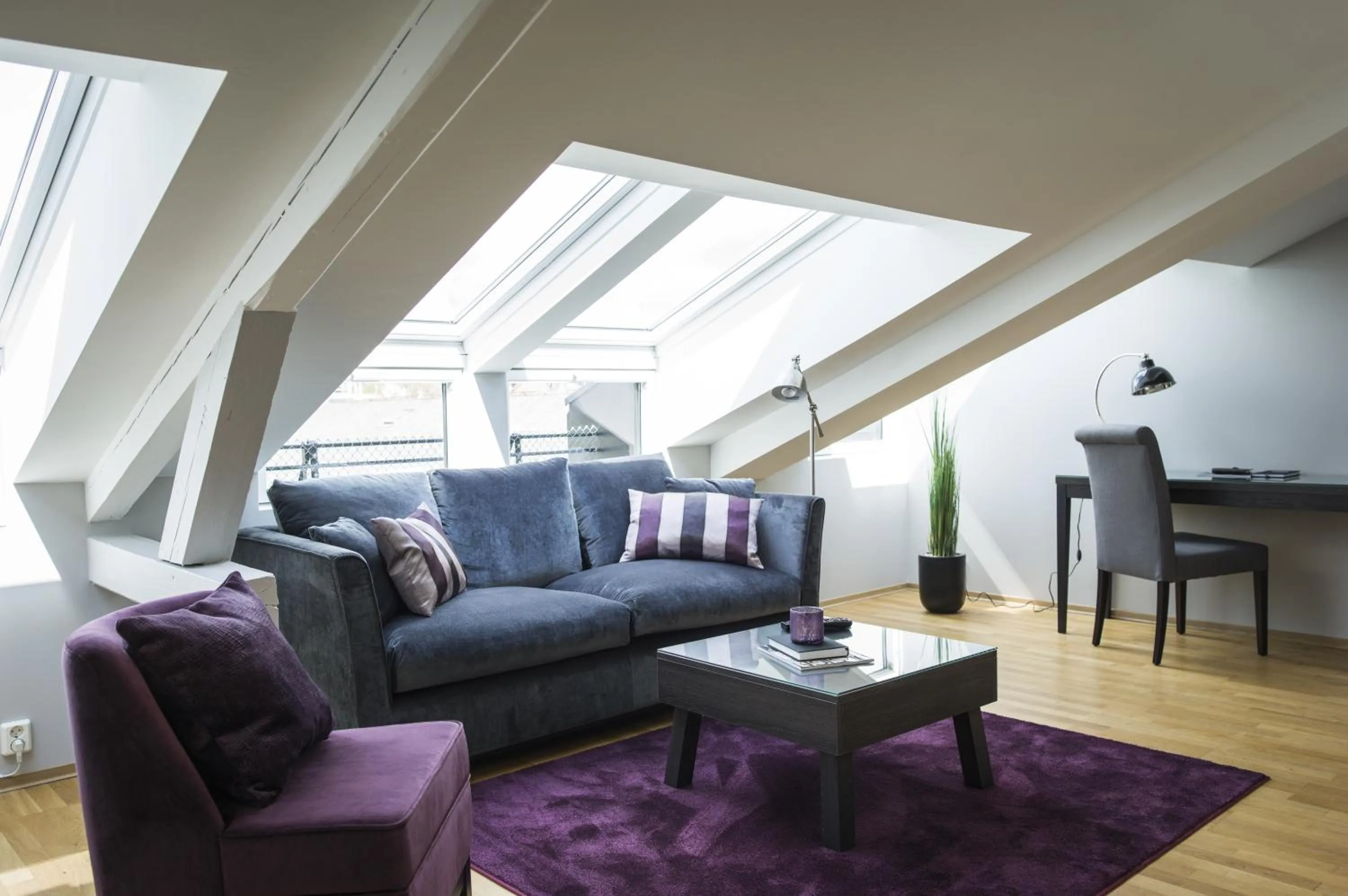 Communal lounge/ TV room in Frogner House - Bogstadveien