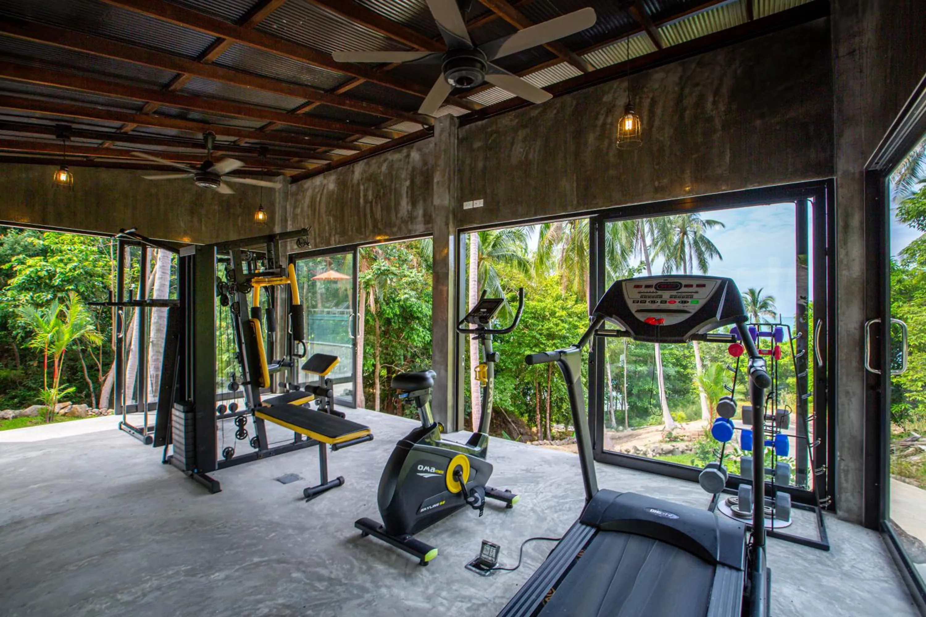 Fitness centre/facilities in Padel Phangan Suite