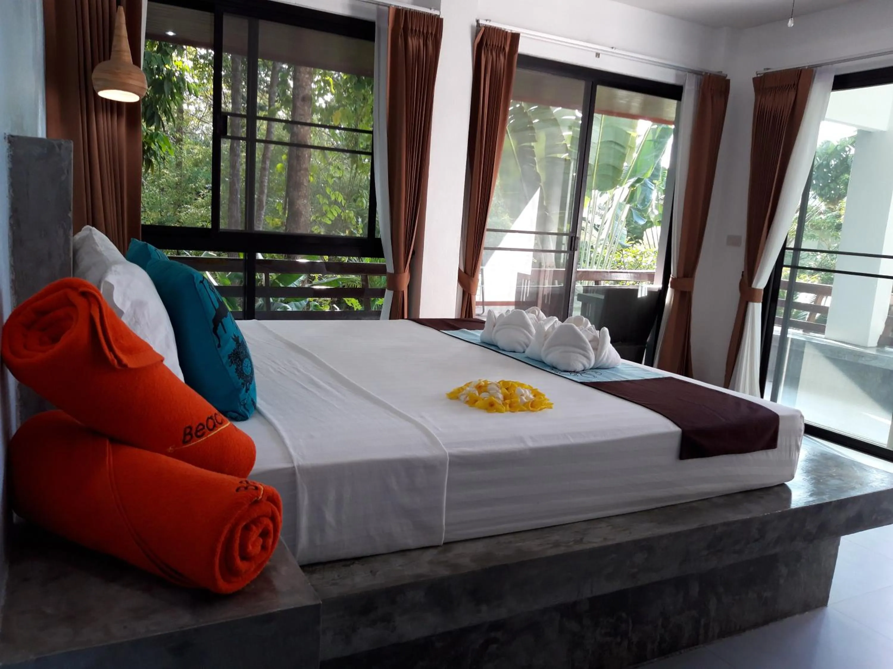 Bed in Padel Phangan Suite