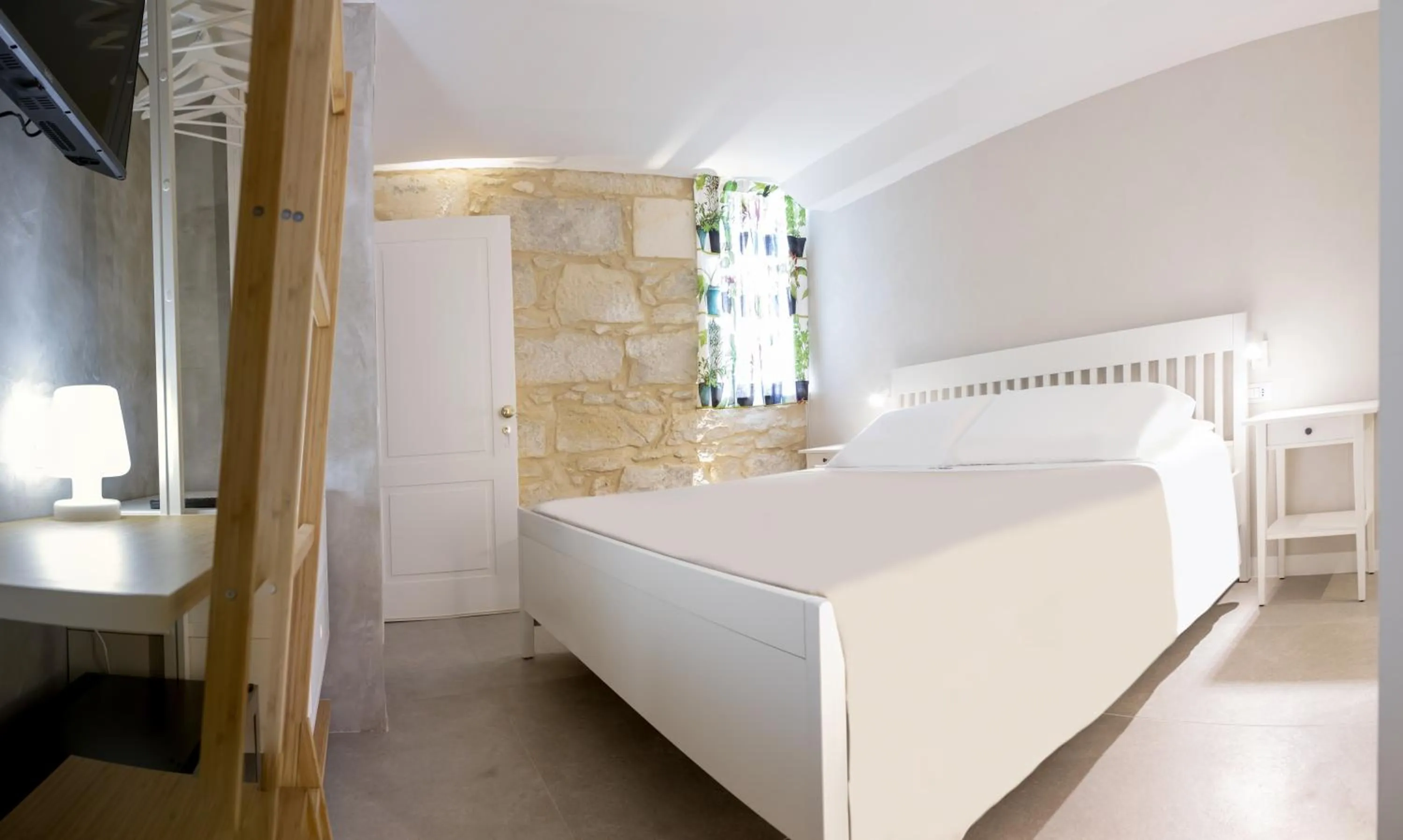 Bed in Le Sirene B&B