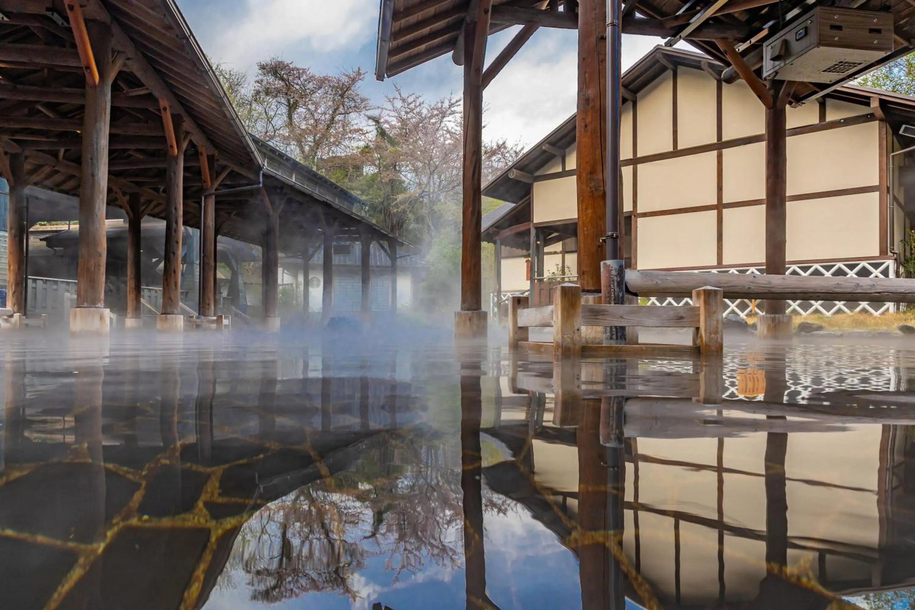 Hot Spring Bath in Hawaiians Glamping Mauna Village