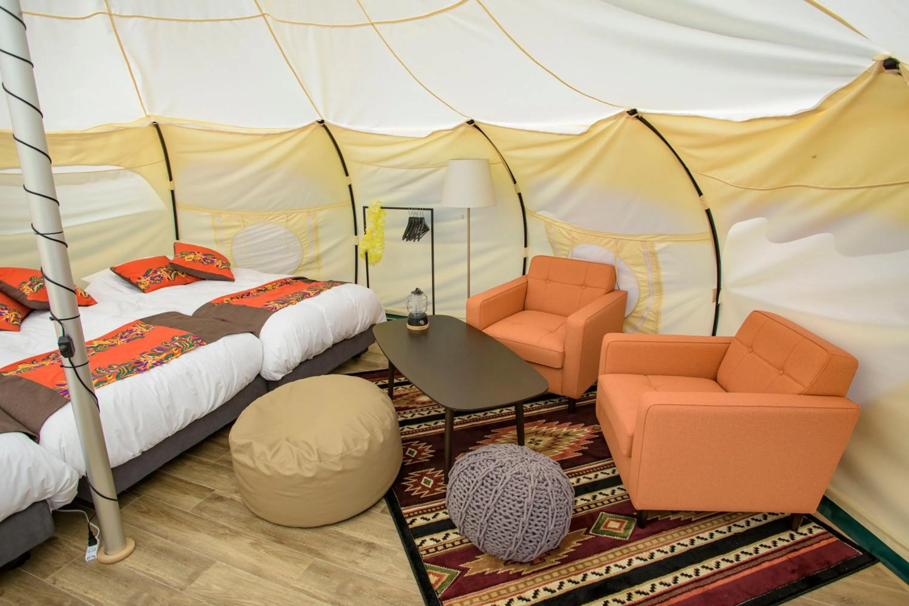 Bed in Hawaiians Glamping Mauna Village