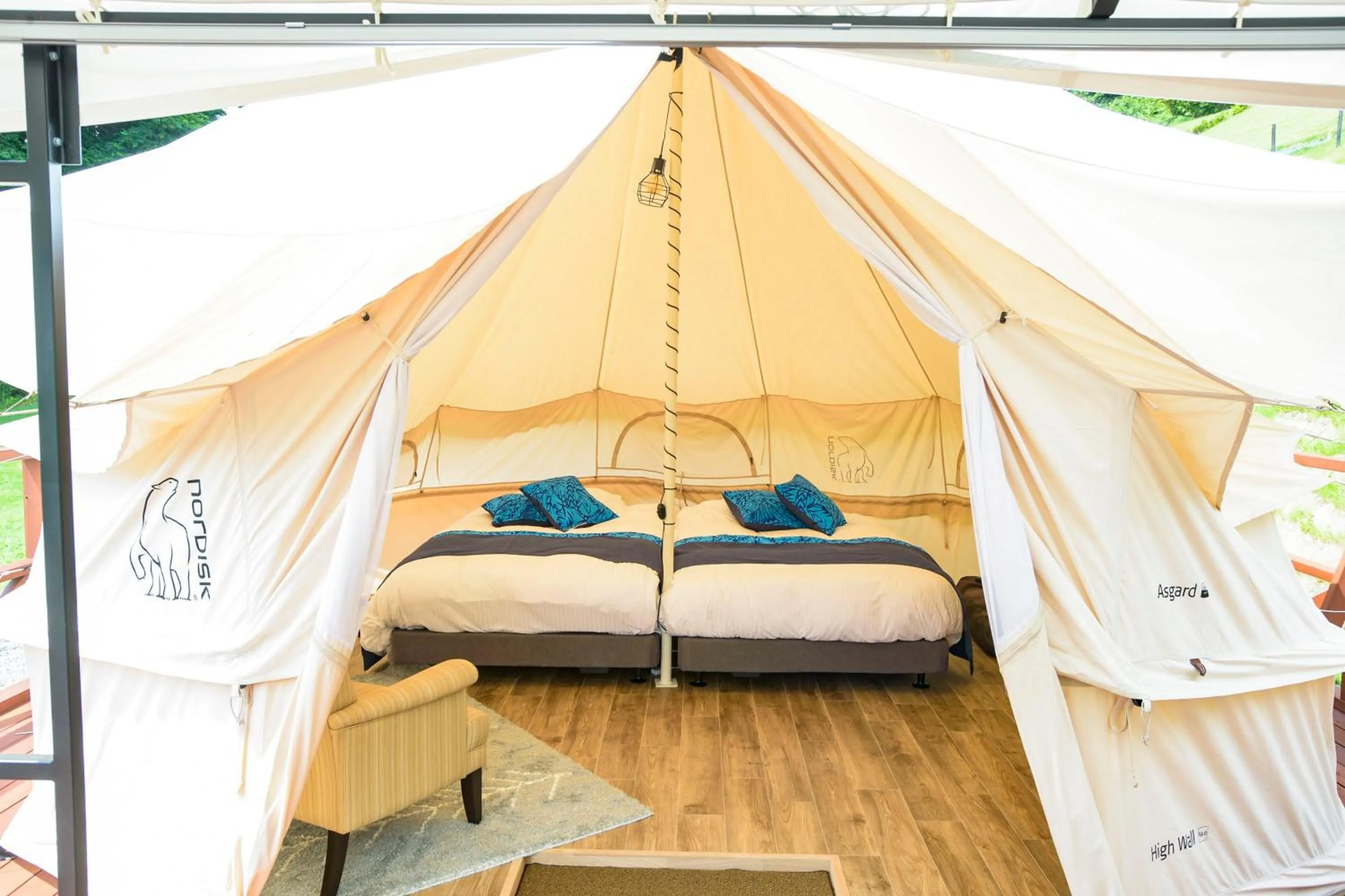 Bed in Hawaiians Glamping Mauna Village