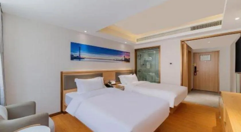 Bed in Guangzhou New Tianhe Hotel