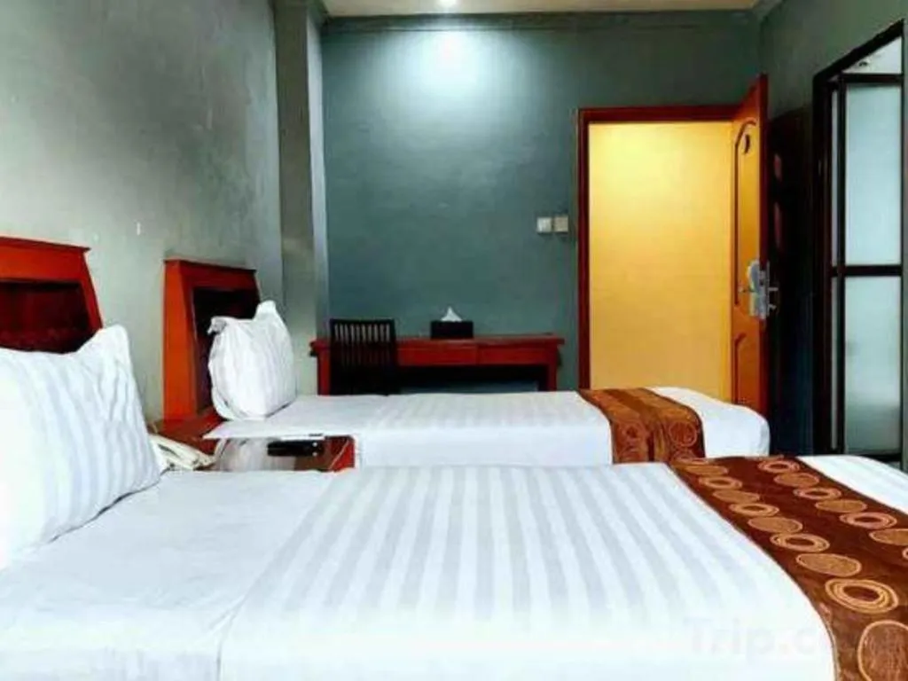 Bed in Rama Garden Hotel