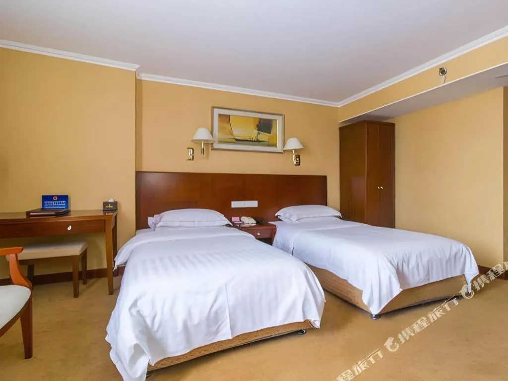 Bed in The Twenty First Century Hotel