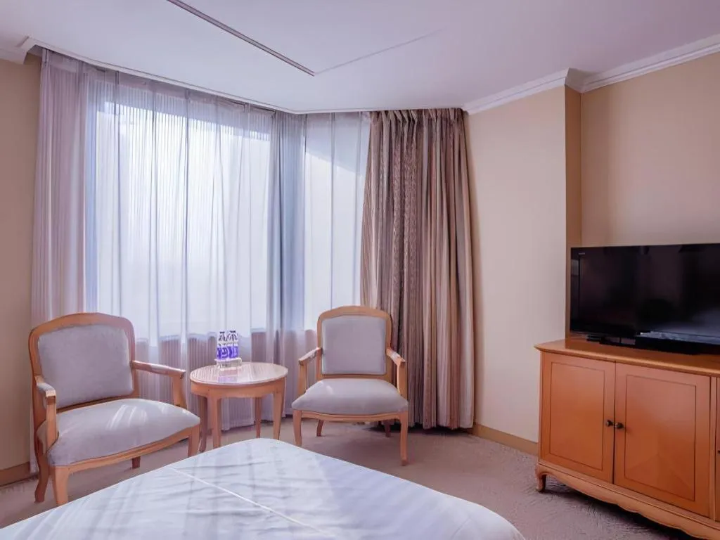 Bed in The Twenty First Century Hotel