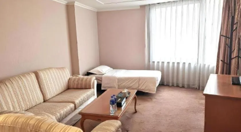 Bed in The Twenty First Century Hotel