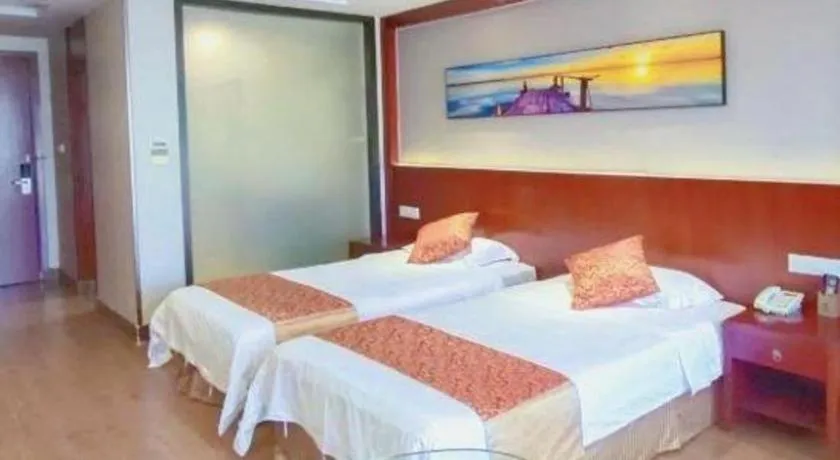 Bed in Sanya Yellow River Kyoto Hotel