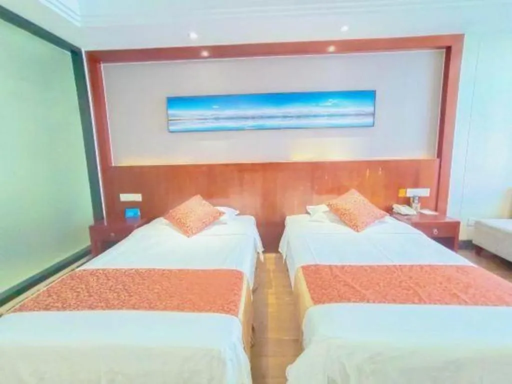 Bed in Sanya Yellow River Kyoto Hotel