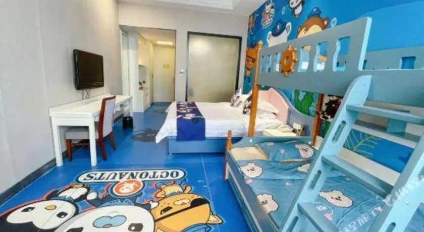 Bed in Sanya Yellow River Kyoto Hotel