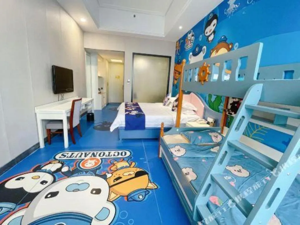 Bed in Sanya Yellow River Kyoto Hotel