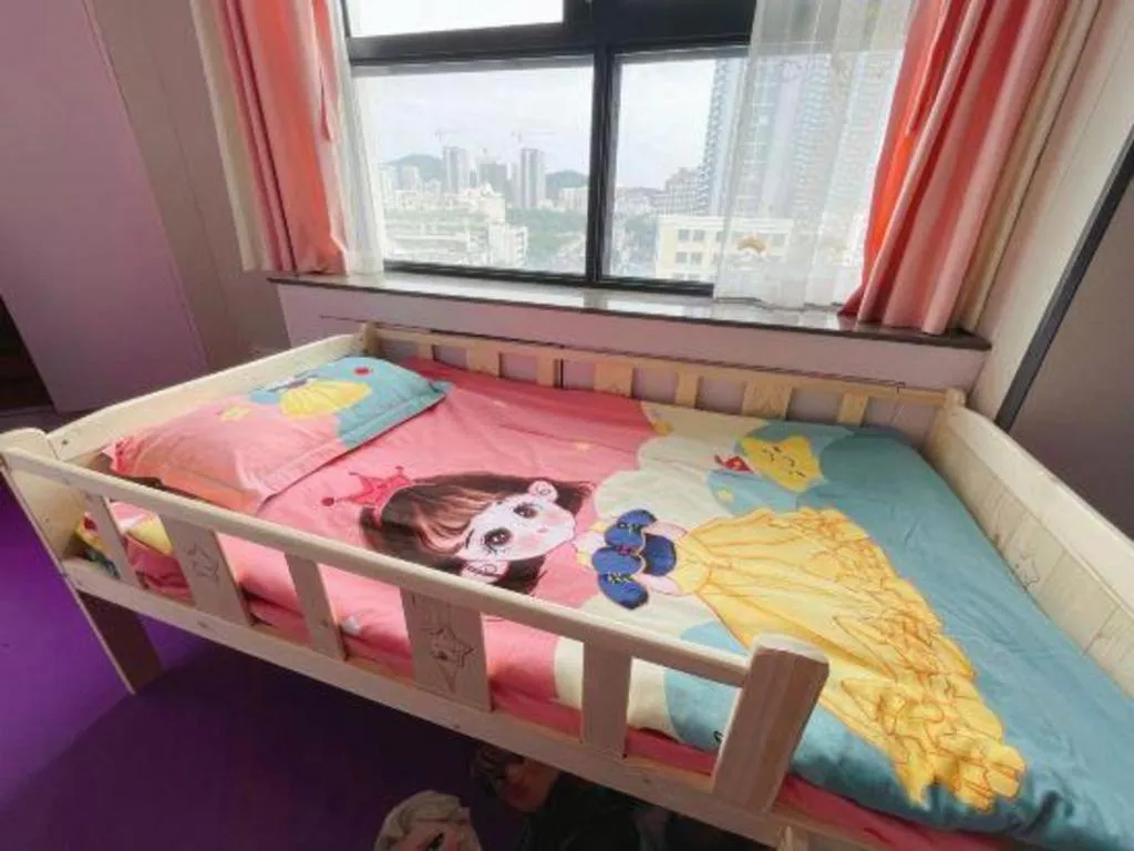 Bed in Sanya Yellow River Kyoto Hotel