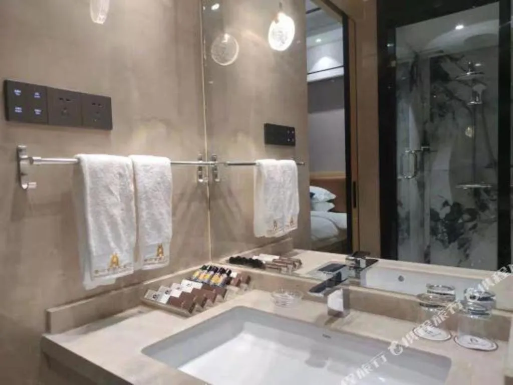 Sanya Yellow River Kyoto Hotel