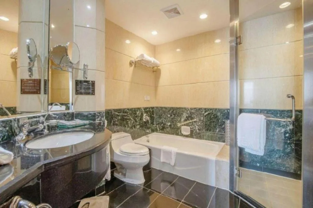 Gladden Hotel Shilong