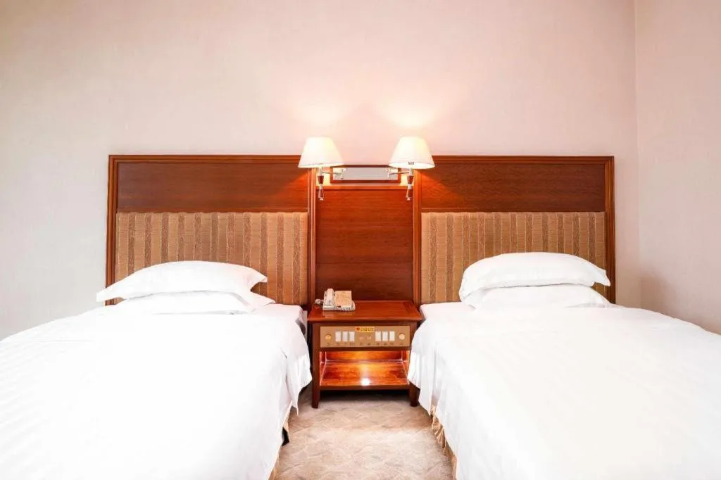 Bed in Gladden Hotel Shilong