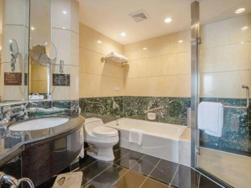 Gladden Hotel Shilong