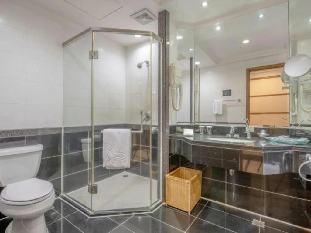 Gladden Hotel Shilong