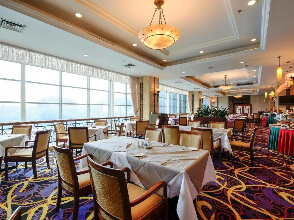 Gladden Hotel Shilong