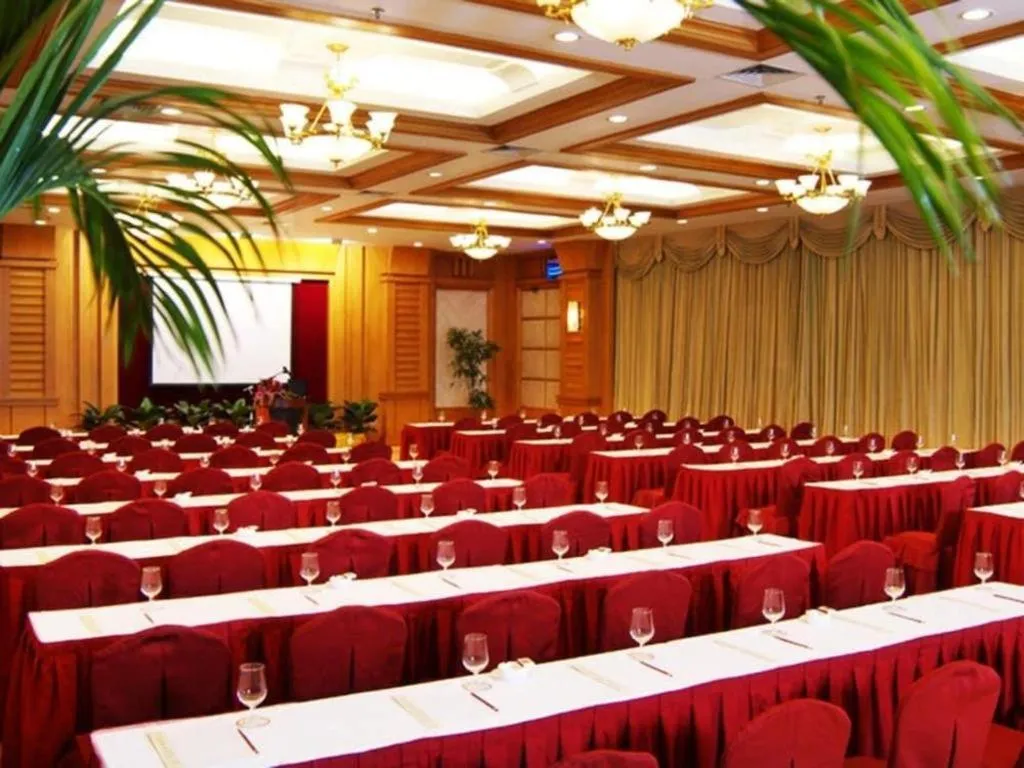 Gladden Hotel Shilong