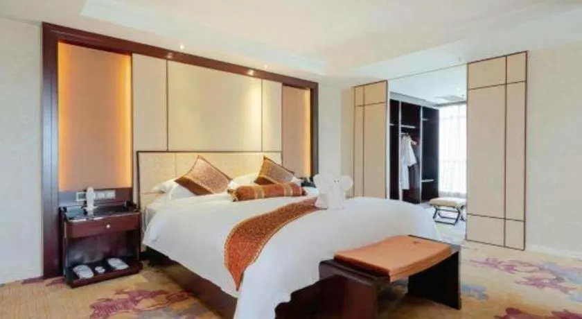 Bed in Haikou Conifer Garden Hotel