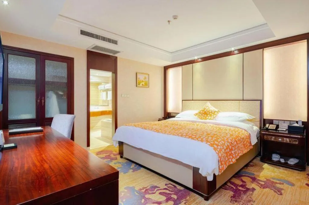 Bed in Haikou Conifer Garden Hotel