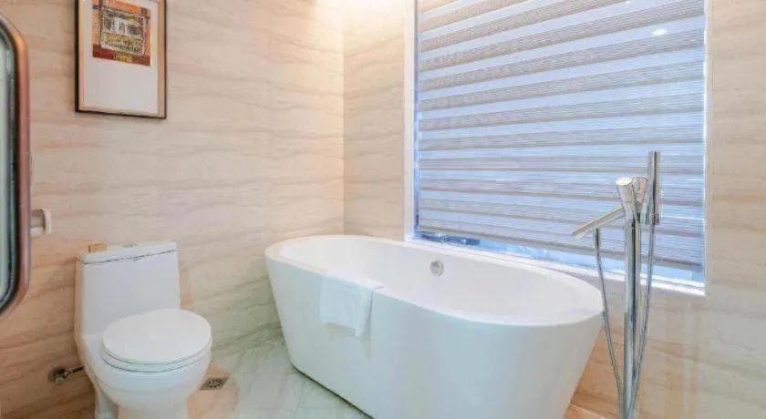 Haikou Conifer Garden Hotel