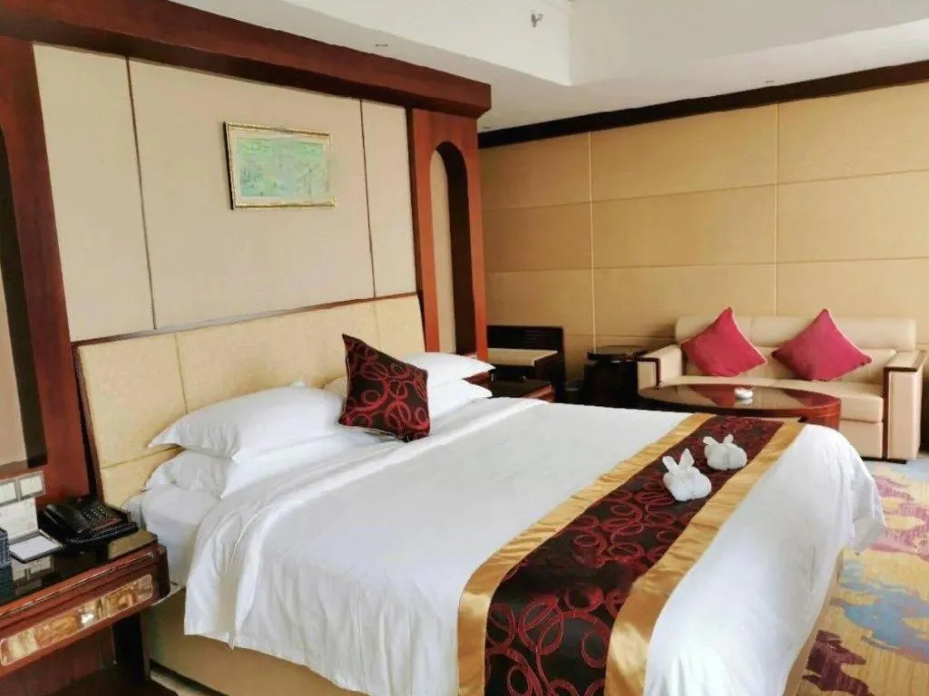 Bed in Haikou Conifer Garden Hotel