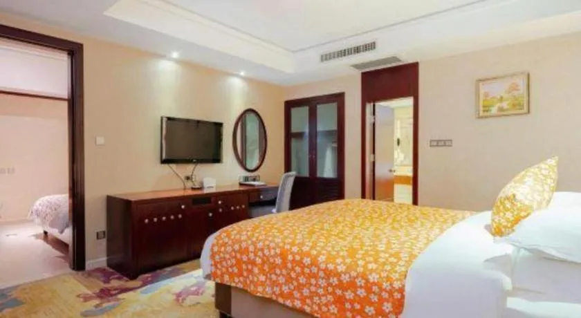 Bed in Haikou Conifer Garden Hotel