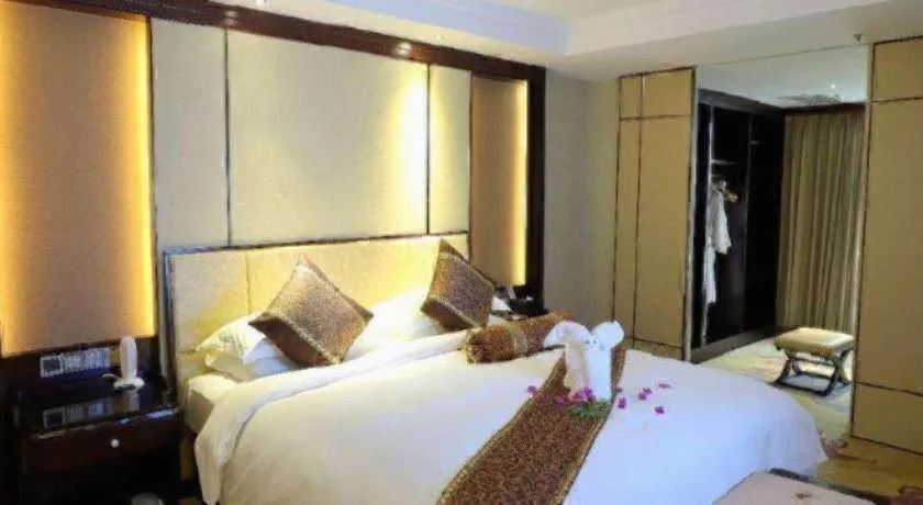 Bed in Haikou Conifer Garden Hotel