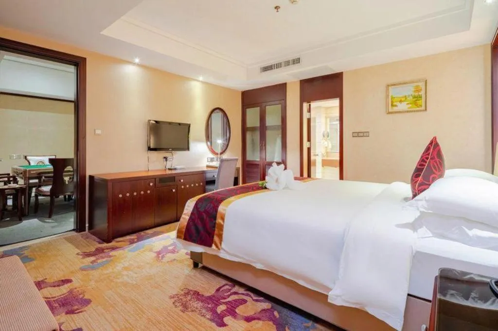 Bed in Haikou Conifer Garden Hotel