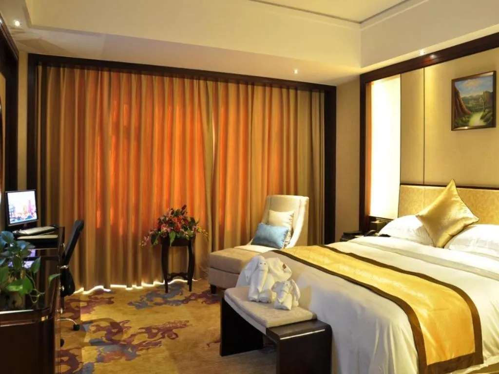Bed in Haikou Conifer Garden Hotel