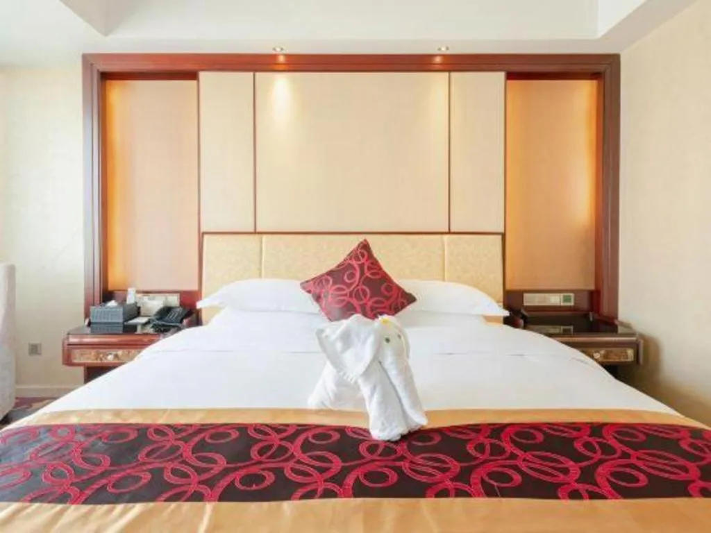 Bed in Haikou Conifer Garden Hotel