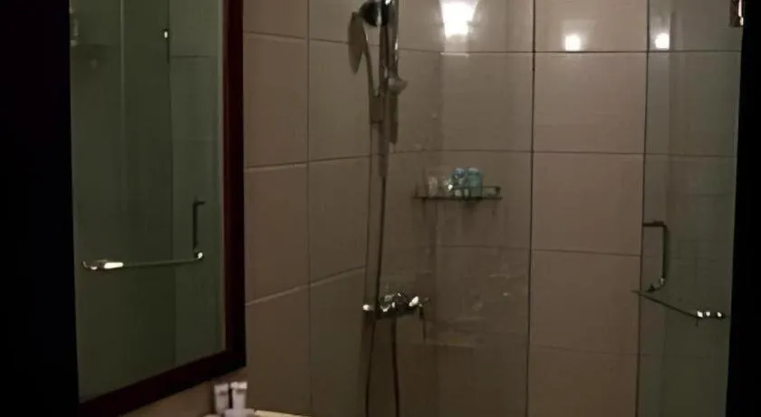 Fangzhong Holiday Hotel