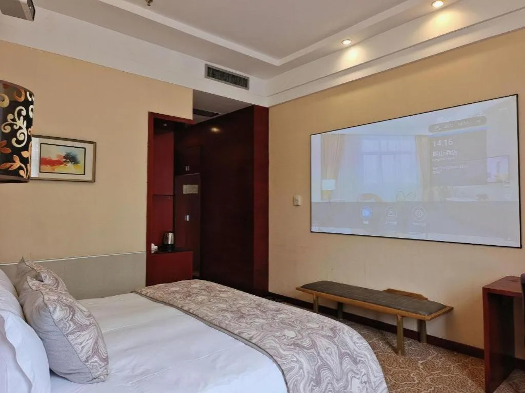 Bed in Langshan Hotel Shenzhen