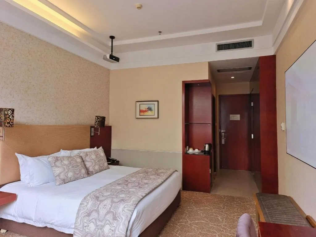 Bed in Langshan Hotel Shenzhen