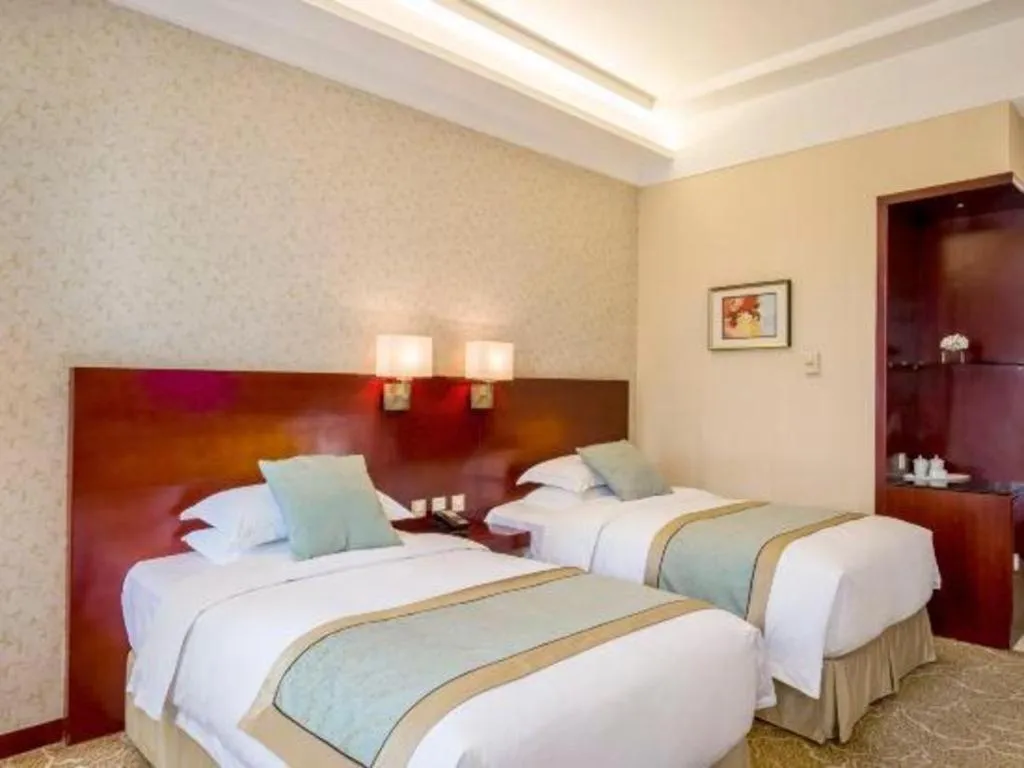 Bed in Langshan Hotel Shenzhen